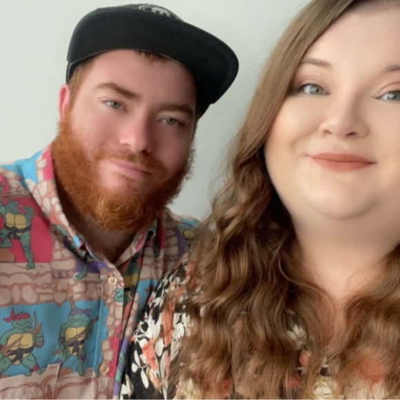 Meet your Posher, Chelsie - Picture 2 of 3